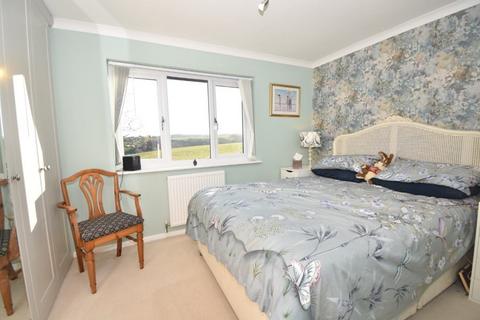 32 Oak Close, Exminster, Exeter, EX6 8ST
