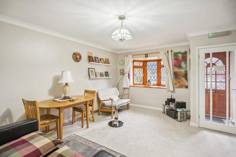 2 bedroom semi-detached house for sale, Market Place, Gerrards Cross SL9