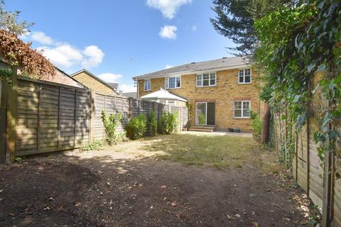 3 bedroom terraced house for sale, Swan Walk, SHEPPERTON, TW17