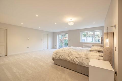 6 bedroom detached house for sale, Woodlands Close, Gerrards Cross SL9