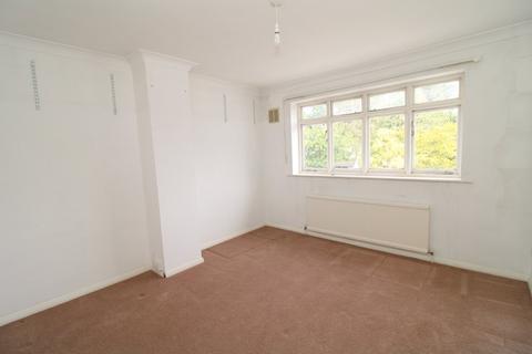 121 Hayes Chase, West Wickham, BR4 0HY