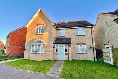 4 bedroom house for sale, Jenner Road, Gorleston, Great Yarmouth