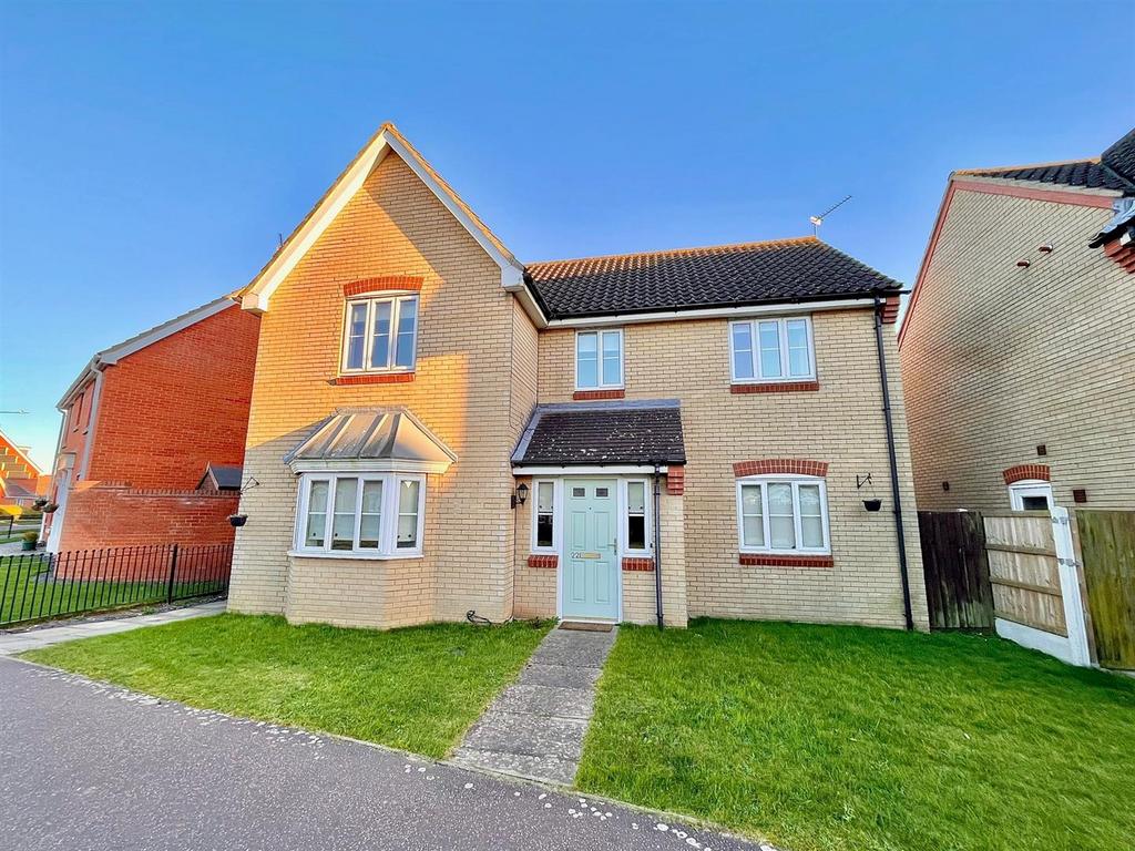 Jenner Road, Gorleston, Great Yarmouth 4 bed house for sale £370,000