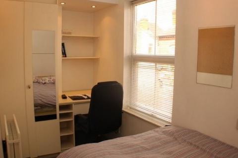 4 bedroom house share to rent, Birmingham B29