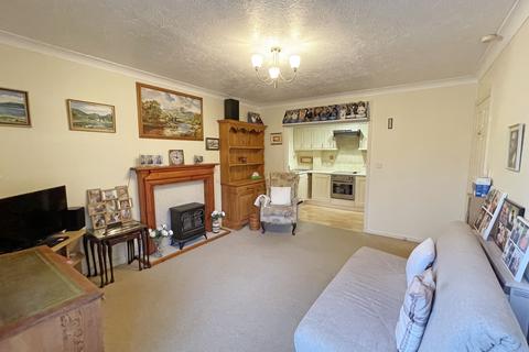 1 bedroom flat for sale, Fitzjohn Court, Hassocks, West Sussex, BN6 8QP