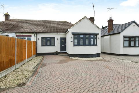 2 bedroom semi-detached bungalow for sale, Sandhill Road, Leigh-on-sea, SS9