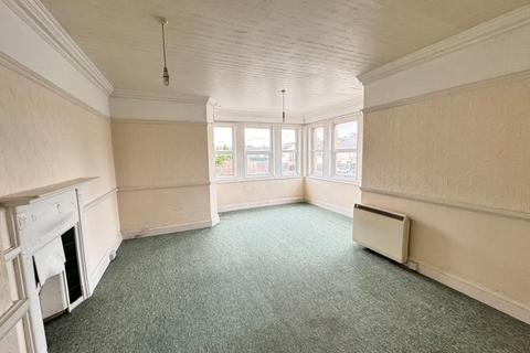 3 bedroom flat for sale - 62A Quantock Road, Weston-Super-Mare, North Somerset BS23 4DW