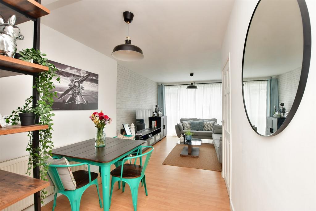 Hailey Place, Cranleigh, Surrey 2 bed ground floor for sale £235,000