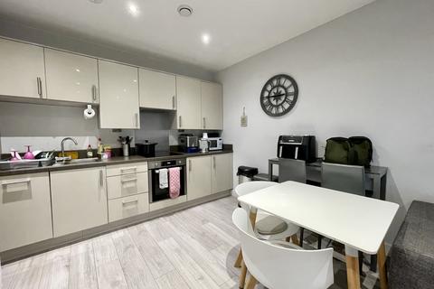 2 bedroom apartment for sale - Victoria Avenue, Southend-on-Sea, Essex, SS2