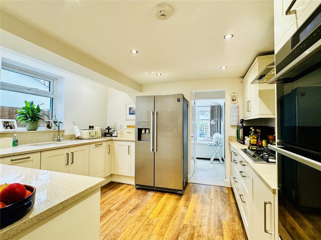 London Road, Farningham, Kent, DA4 3 bed terraced house for sale £450,000