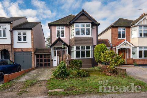 12 Forest Glade, Chingford, London, E4 9RH