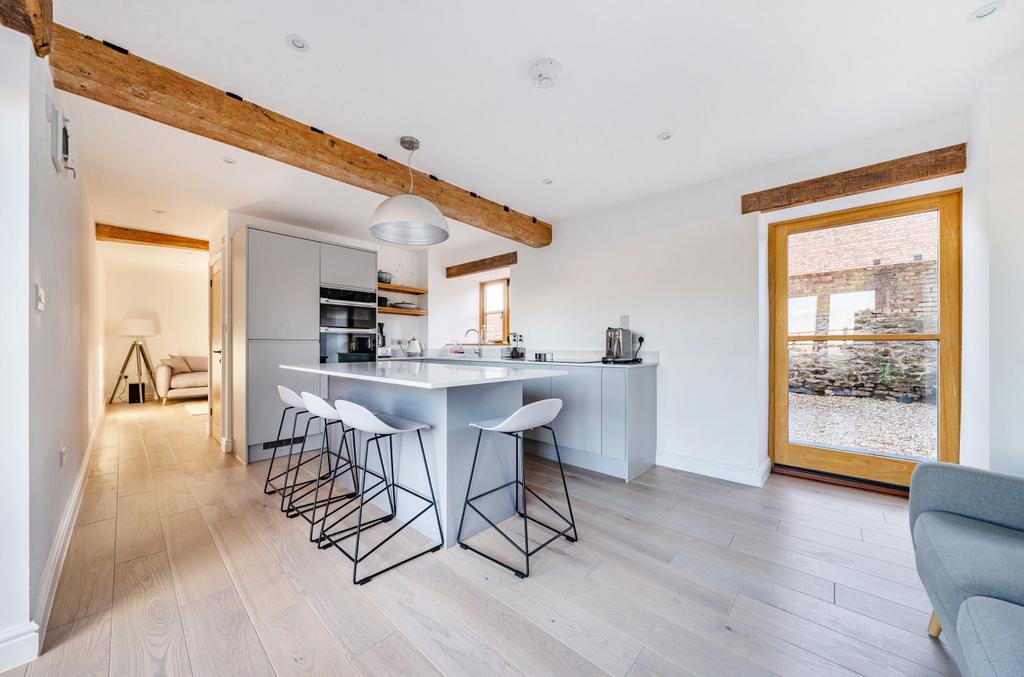 Kitchen/Dining