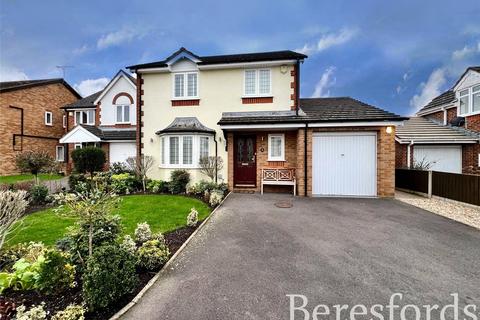 14 Pett Close, Hornchurch, RM11 1FF