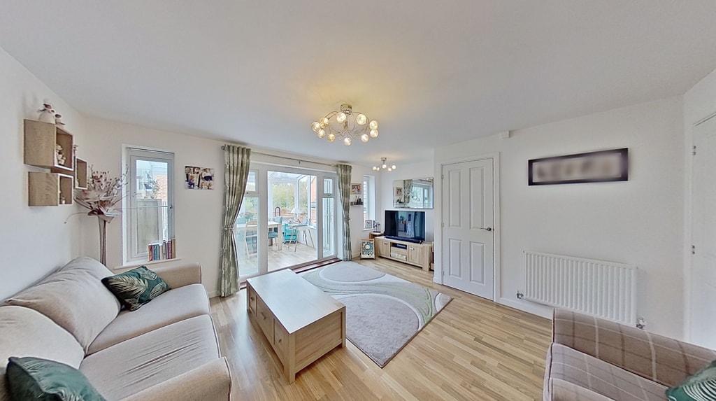 Willowbrook Close, Herne Bay 3 bed semidetached house for sale £325,000