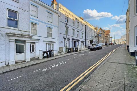 Studio for sale, Tregonwell Road, Bournemouth BH2