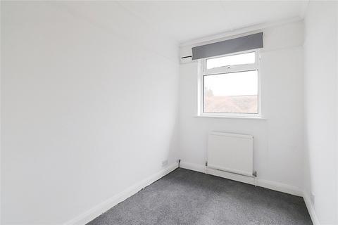 210a Eversley Avenue, Bexleyheath, DA7 6SW