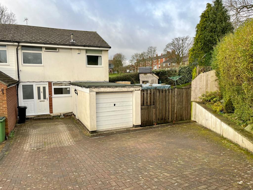 Ridge Crescent, Marple, Stockport, SK6 3 bed semidetached house for