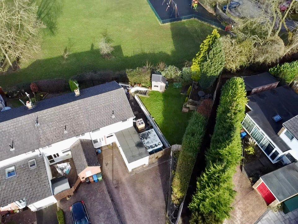 Ridge Crescent, Marple, Stockport, SK6 3 bed end of terrace house for