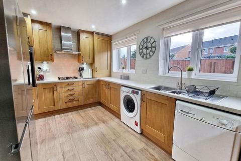 4 bedroom detached house for sale - Edinburgh Drive, Bedlington, Northumberland, NE22 6NY