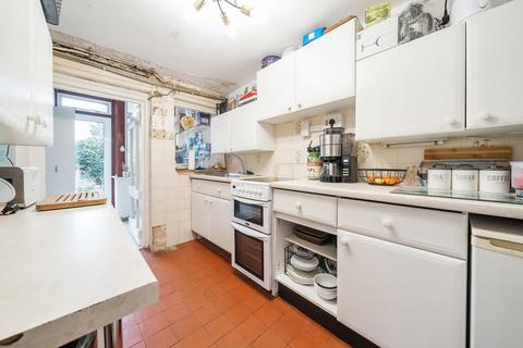 8 West Common Road, Uxbridge, UB8 1NZ