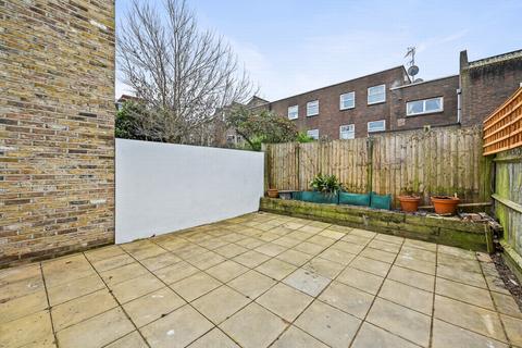 3 bedroom terraced house to rent, Gastein Road, Hammersmith, W6