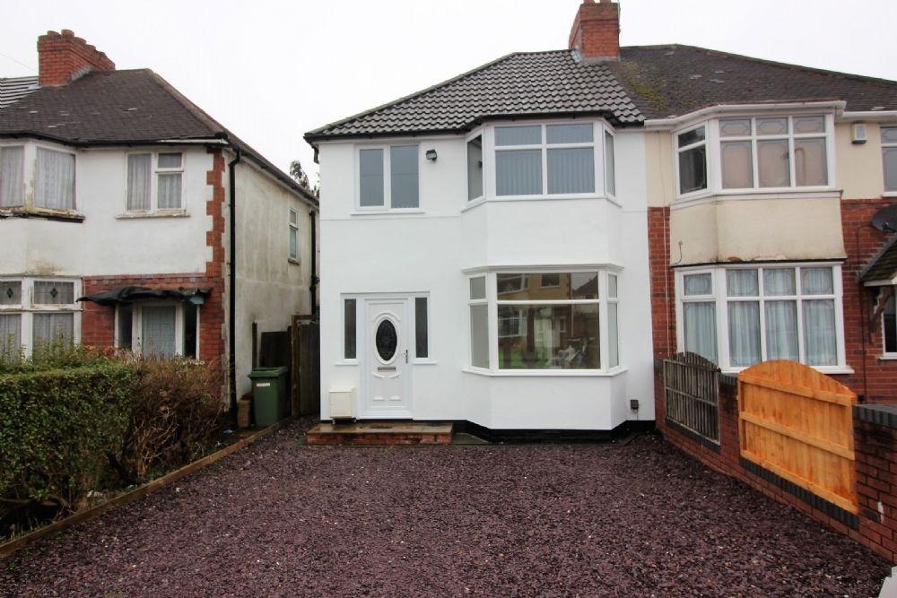 Prestwood Avenue, Wolverhampton 3 bed semidetached house £1,100 pcm (£254 pw)