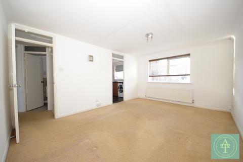 undefined, Queens Avenue, N21