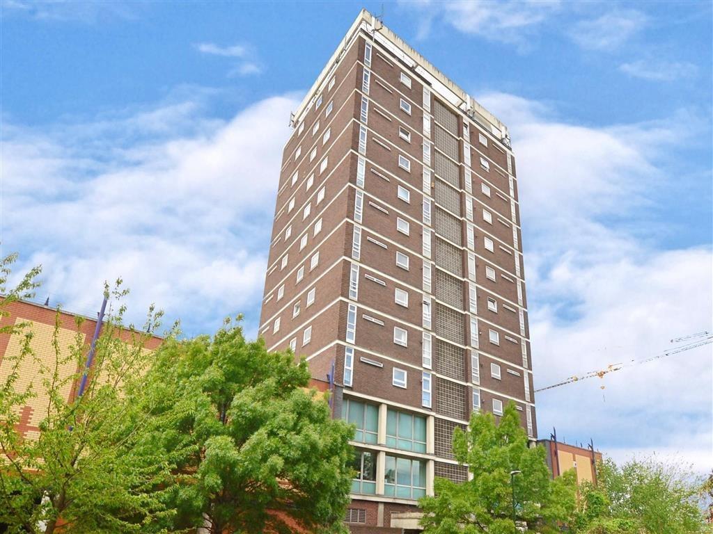 Rosemount Clarendon Road Wallington SM6 8RW 2 bed apartment to rent £