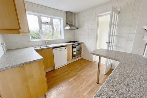 28 Cornfield Road, Bushey, WD23 3TB