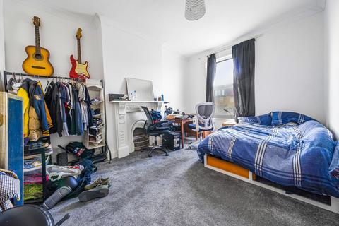 54 Ardfillan Road, London, SE6 1SS