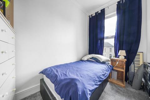 54 Ardfillan Road, London, SE6 1SS
