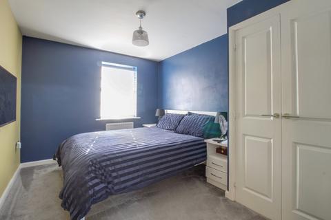 2 bedroom flat for sale, Limestone Grove, Houghton Regis, Dunstable, LU5