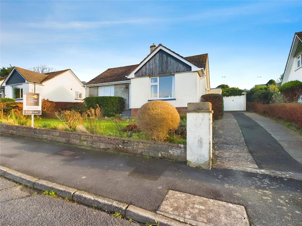 Devon 2 bed bungalow for sale £315,000
