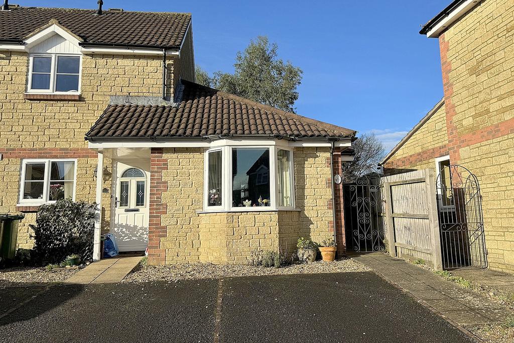 Wincanton, Somerset, BA9 1 bed bungalow for sale £200,000