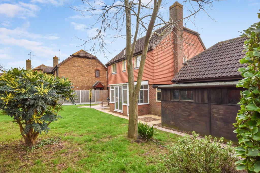 Sedgemoor, Shoeburyness, Essex, SS3 4 bed detached