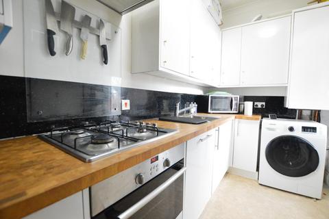 2 bedroom flat to rent, St Georges Court, St Albans, AL1