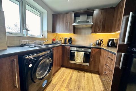 57 Chestnut Road, Vange, Basildon, SS16 4TD