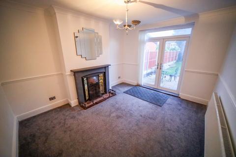 3 bedroom detached house to rent - Park Road South, Newton-Le-Willows, Merseyside, WA12