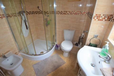 41 Caversham Place, Sutton Coldfield, B73 6HW