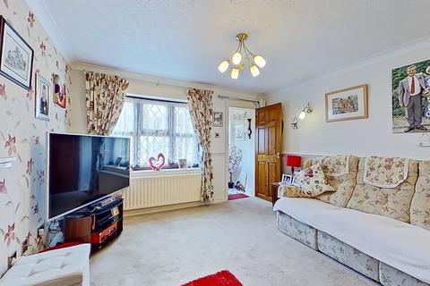 4 bedroom detached house for sale - Castle Crescent, Birmingham B36