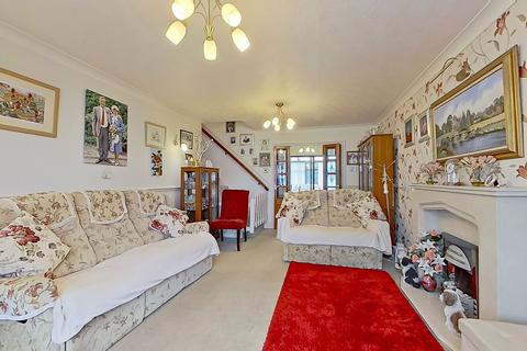 4 bedroom detached house for sale - Castle Crescent, Birmingham B36