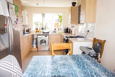 12 Kittiwake Drive, Birmingham, B23 5FR