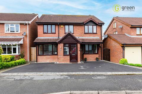30 Bishops Way, Sutton Coldfield, B74 4XU
