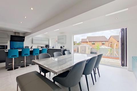 30 Bishops Way, Sutton Coldfield, B74 4XU
