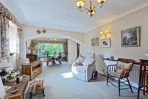 25 Streetly Crescent, Sutton Coldfield, B74 4PX