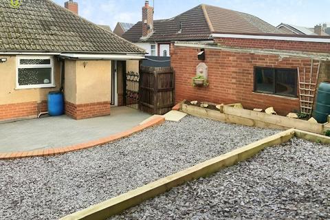 2 bedroom semi-detached bungalow for sale, Kenilworth Road, Tamworth B77