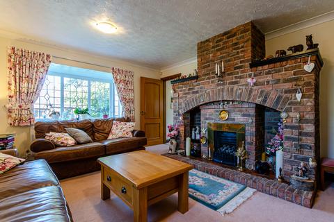 2 Stringer Close, Sutton Coldfield, B75 5QE