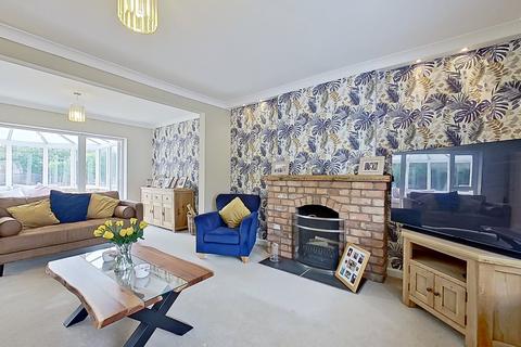 84 Heath Croft Road, Sutton Coldfield, B75 6RN