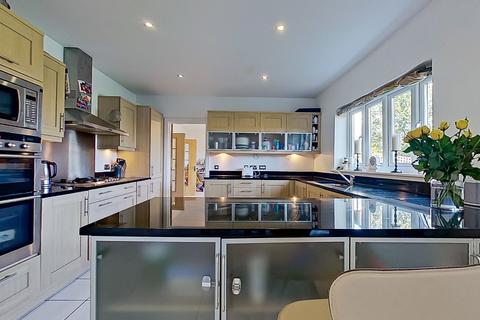 5 bedroom detached house for sale, Manor Drive, Sutton Coldfield B73