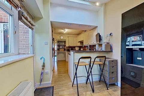 18 Moss Drive, Sutton Coldfield, B72 1JQ